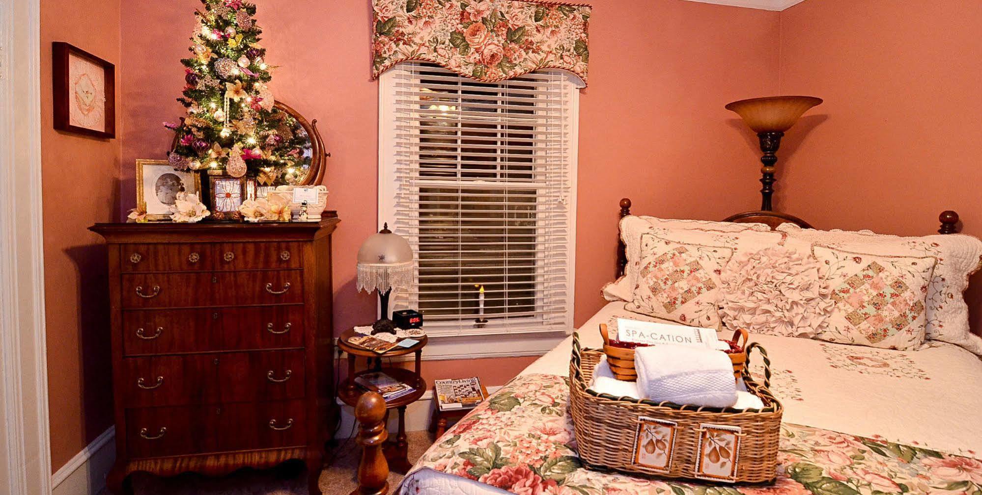 Bay Haven Inn Of ケープ・チャールズ エクステリア 写真